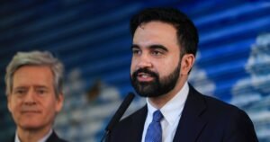 El alcalde de Nueva York, Zohran Mamdani, dice que la guerra en Irán está empeorando la crisis de vida