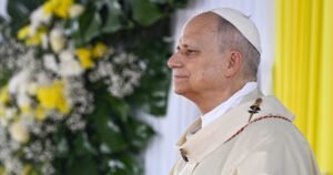 Tras una guerra de palabras contra Irán, el Papa Leo dijo que no estaba interesado en un debate con Trump