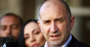 El expresidente amigo del Kremlin está listo para ganar las elecciones en Bulgaria