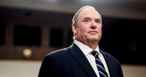 El secretario de Marina, John Phelan, fue despedido de la administración en medio de la guerra de Irán.