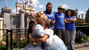MIRA: Disney se asocia con Make-A-Wish para cumplir el deseo de una niña