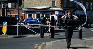 Grupos de seguridad judíos dicen que dos hombres han sido apuñalados en Golders Green de Londres