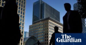 Reino Unido se enfrenta a un impacto de 35.000 millones de libras y un riesgo de recesión este año por el impacto de la guerra de Irán, advierte el grupo de reflexión | Economía