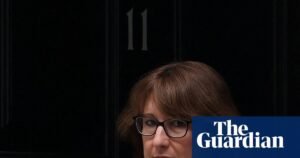 Un cuarto de millón de personas podrían perder su trabajo a mediados del 2027, ya que Reino Unido “coquetea con la recesión”, según el análisis | Crecimiento económico (PIB)