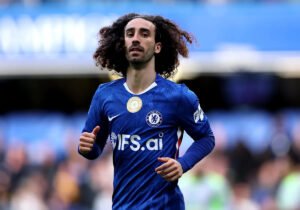 El Barcelona no considera la posibilidad de fichar al as del Chelsea; Planee contar las opciones actuales en la posición clave.