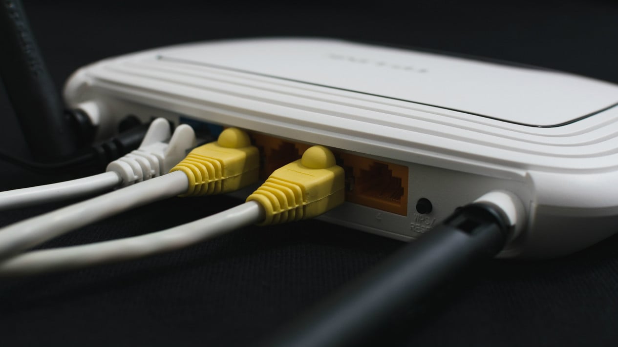 5baae30770e29-ilustrasi-router_1265_711.jpg