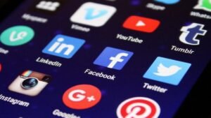 Australia aprueba un proyecto de ley que “obliga” a Google-Facebook a pagar por el contenido de noticias de los medios