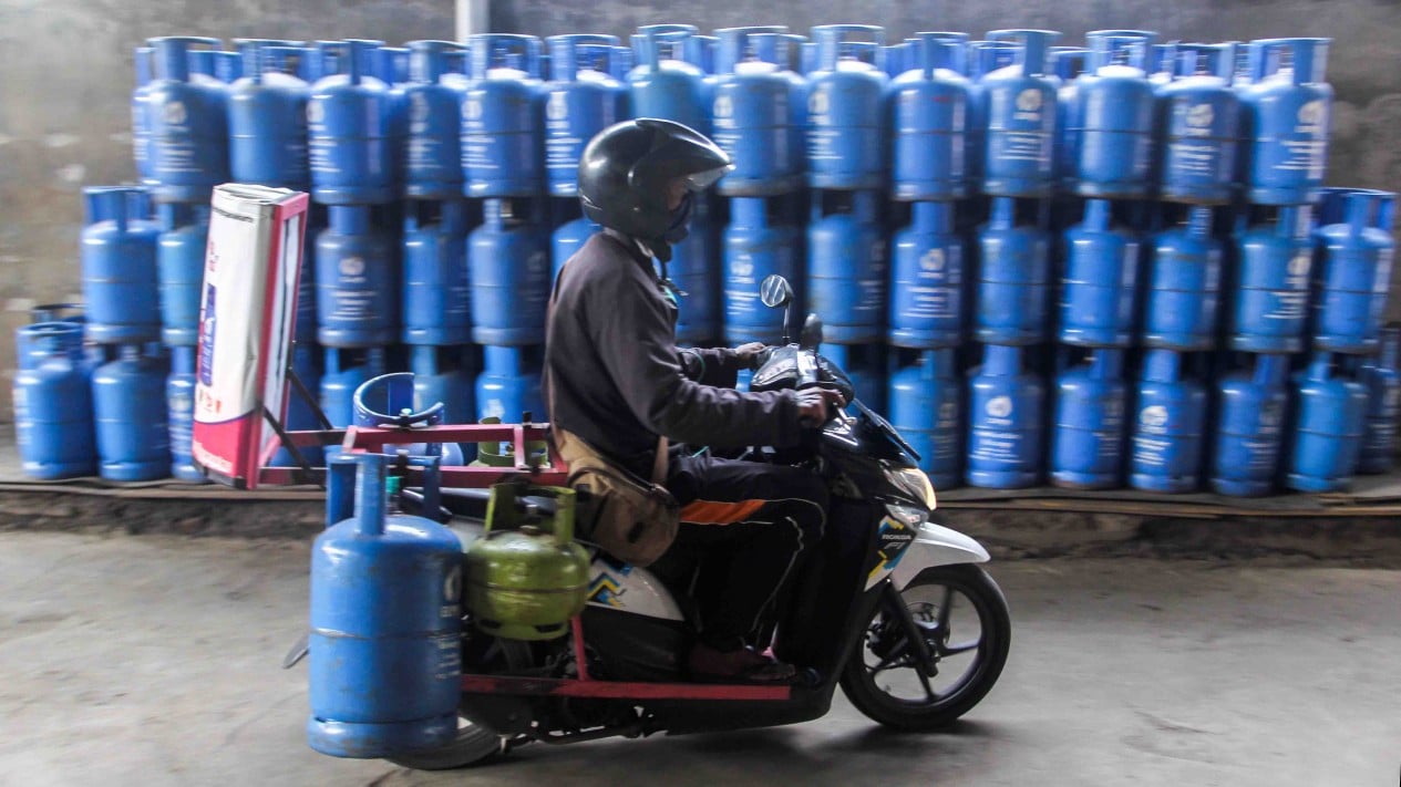 5fabcab295c17-beralih-ke-bright-gas-elpiji-12-kg-mulai-ditarik-dari-pasaran_1265_711.jpg