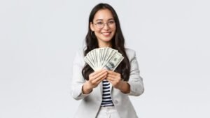 Como los impuestos no se deducen del salario, los trabajadores y las empresas sienten los beneficios del PPh 21 DTP