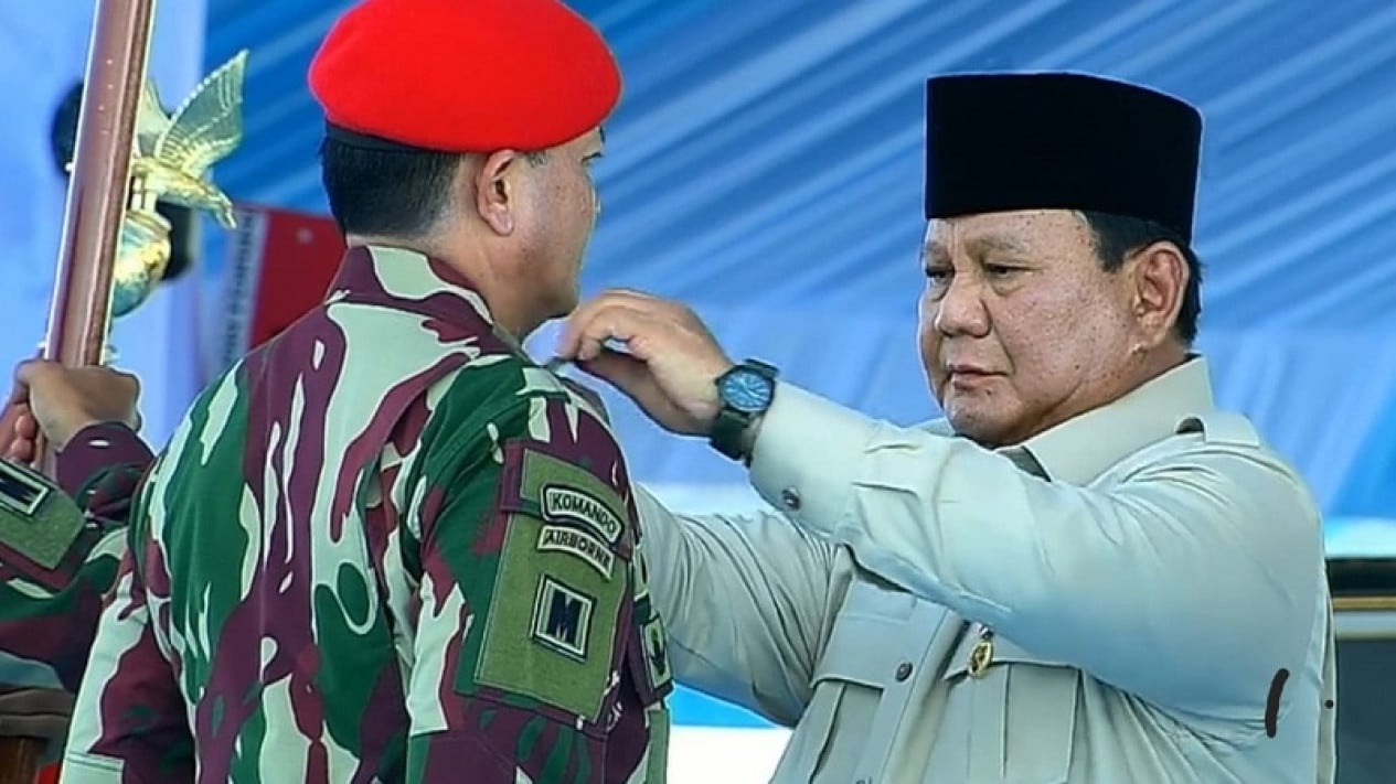 689825c1c6b32-prabowo-kukuhkan-kenaik-pangkat-panglima-kopassus-letjen-tni-djon-afriandi_1265_711.jp_.jpeg