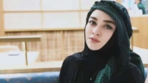 Usó hijab durante 12 años y ahora se lo quitó, Zeda Salim: todavía estoy aprendiendo