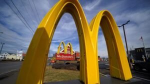 McDonald’s está poniendo “insignias” junto a determinados elementos del menú: ¿qué quieren decir?
