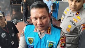 Polda Metro admitió que agentes de policía estuvieron involucrados en el caso de la fábrica de pastillas de ginebra en Semarang