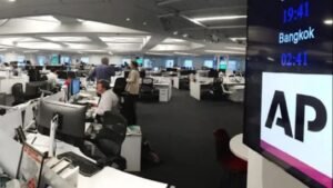 AP despidió a cientos de empleados, AI llamó al culpable