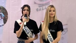 Casi entre lágrimas, Miss Cosmo 2025 se inspiró al ver recuperarse al niño que fue operado de paladar hendido.