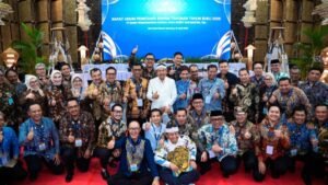 El nombramiento de Susi Pudjiastuti como Comisaria del Banco BJB, KDM habla de “Reina de los Mares del Sur”.