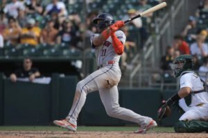 Una desastrosa quinta entrada hunde a los Astros en una derrota de 9-7 ante los Rockies