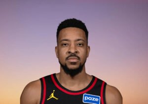 CJ McCollum tomó el relevo en el último cuarto para ayudar a los Hawks a empatar la serie contra los Knicks.