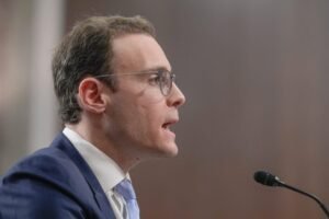 El regulador federal demanda a 3 estados por restricciones del mercado de predicción