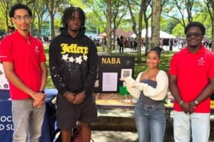 El esfuerzo dirigido por estudiantes construye una línea de carrera profesional