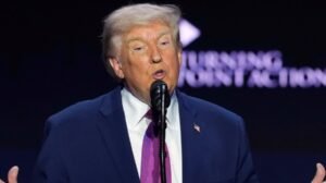 Trump dice que “recordará” cualquier empresa que no solicite la devolución de las tarifas