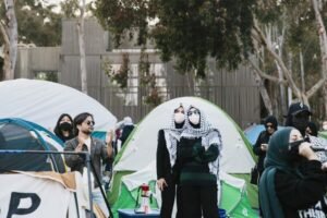 Los profesores todavía se enfrentan a la disciplina para el discurso favorable a Palestina