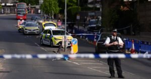 Dos judíos heridos en un ataque con cuchillo en Londres, la policía declara ataque terrorista