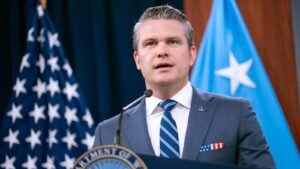 Hegseth pone fin a la vacuna obligatoria contra la gripe para el ejército de EE. UU. y dice que la vacuna ahora es opcional