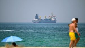 Hablan de un marinero atrapado en el Estrecho de Ormuz: ‘Aquí no hay lugar seguro’