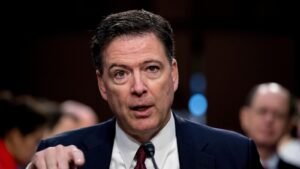 Un gran jurado acusa al ex director del FBI James Comey por una controvertida publicación en Instagram