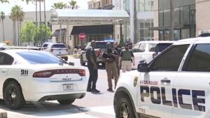 Diez heridos en tiroteo en Mall of Louisiana, sospechoso general: oficiales