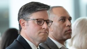 La Cámara aprueba la extensión a corto plazo de los poderes de espionaje de la FISA en medio de la lucha del Partido Republicano