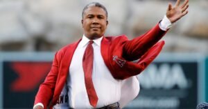 El héroe de la Serie Mundial de los Angelinos, el toletero taciturno Garrett Anderson, muere a los 53 años