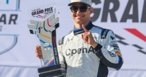 Una rápida parada final en boxes ayudó a Alex Palo a ganar el Gran Premio de Long Beach