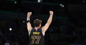 Luka Doncic de los Lakers es elegible para el premio de postemporada de la NBA después de una apelación
