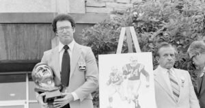 El regreso de Philip Rivers despierta recuerdos del miembro del Salón de la Fama Ron Meeks