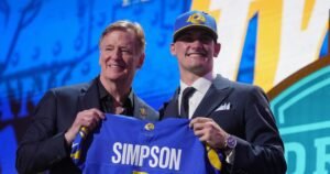 Los Rams seleccionan a Ty Simpson como heredero aparente del QB Matthew Stafford