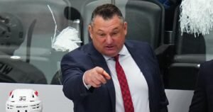 DJ Smith está llevando a los Kings a una serie de playoffs, pero es agridulce