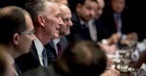 Hiltzik: ¿Por qué Gilead no va a distribuir su medicamento contra el VIH a nivel mundial?