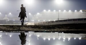 Sorteo del Derby de Kentucky: el renegado favorito ocupa una posición terrible en el carril