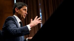 El panel del Senado avanza la elección del presidente de la Fed de Trump, Kevin Warsh
