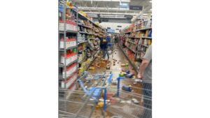 Un terremoto de magnitud 5,7 sacude la zona rural de Nevada cerca de Carson City y causa algunos daños.