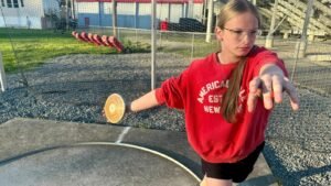 La atleta transgénero se centra en la que podría ser su última temporada en pista mientras se avecina el fallo de la Corte Suprema.