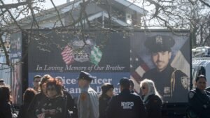 Hombre condenado por matar a un oficial de policía de Nueva York sentenciado a 115 años de prisión