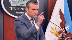 Ejército estadounidense ataca presunto barco narcotraficante en el Pacífico oriental y mata a 2 personas