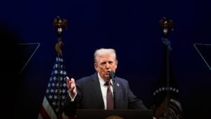 Trump y otros destacados republicanos leerán el pasaje en el maratón del evento bíblico.