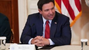 La batalla por la redistribución de distritos en Florida ha devuelto a Ron DeSantis al centro de atención republicano