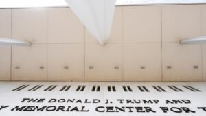 Grupos culturales piden a un juez federal que bloquee las renovaciones del Centro Kennedy