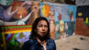 Los haitianos y sirios no son los únicos inmigrantes que ven a la Corte Suprema de Estados Unidos discutir sobre el estatus temporal