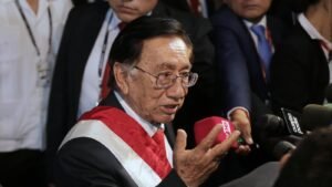 Los ministros de Defensa y Relaciones Exteriores de Perú renuncian después de que el presidente suspendiera el acuerdo sobre aviones militares con EE.UU.